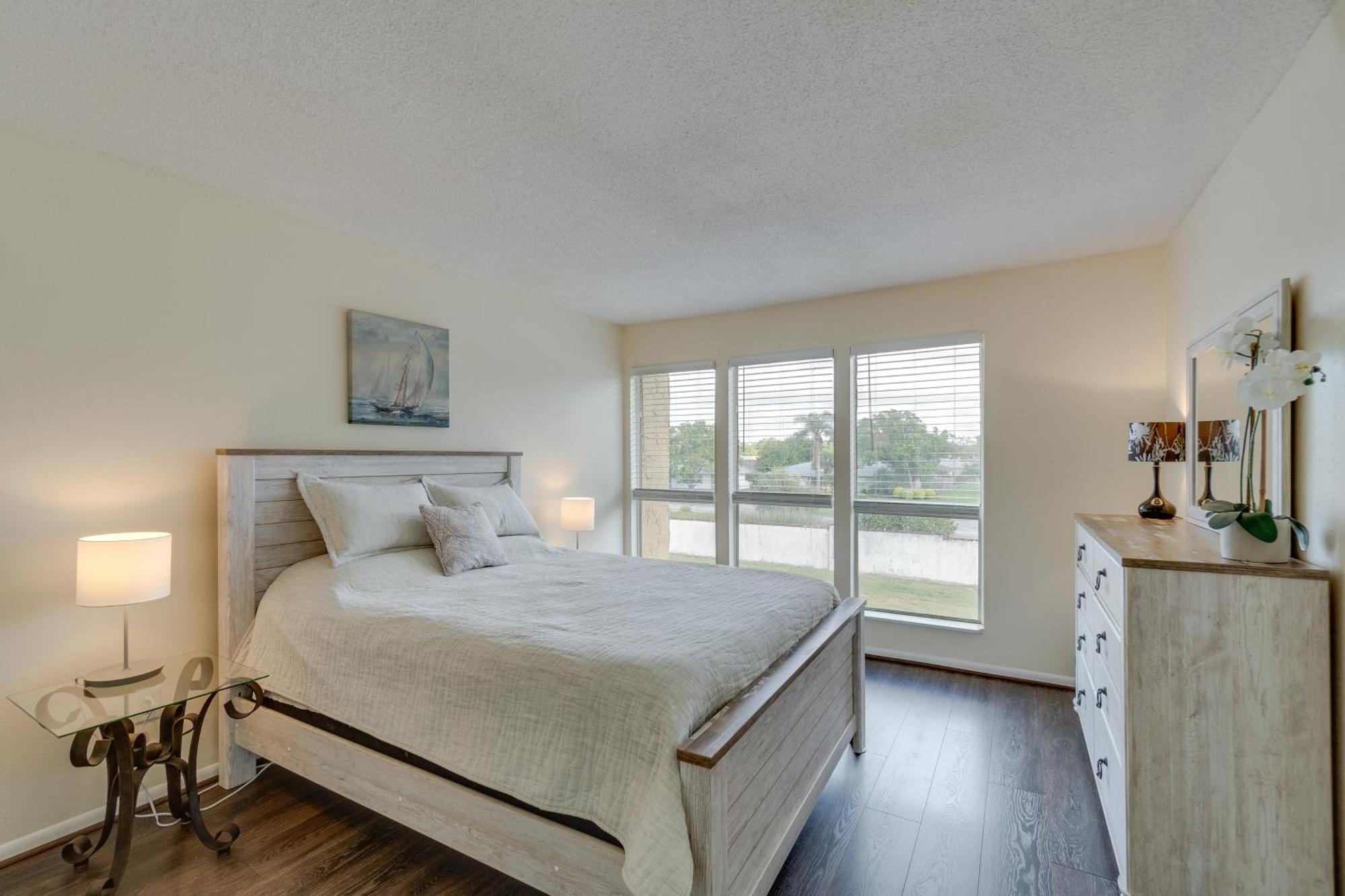 Updated Sienna Park Condo - 4 Miles To Siesta Key! Сарасота Екстериор снимка
